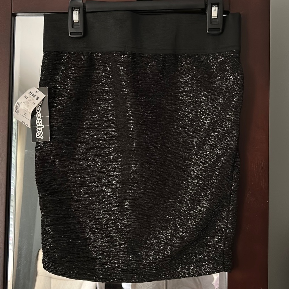 Black with silver shimmer pull on skirt